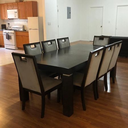 Large And Private Apartment Can Sleep Up To 8 People Comfortably With Direct Nyc Manhattan Train Only 5 Minute Walk Away Elizabeth Buitenkant foto